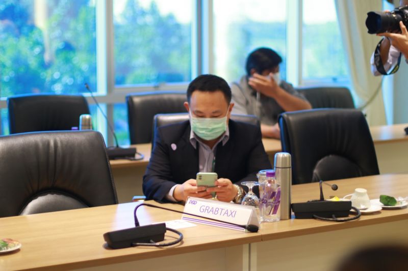สั่ง Grab-LINE Man  แจงค่าบริการใน7วัน