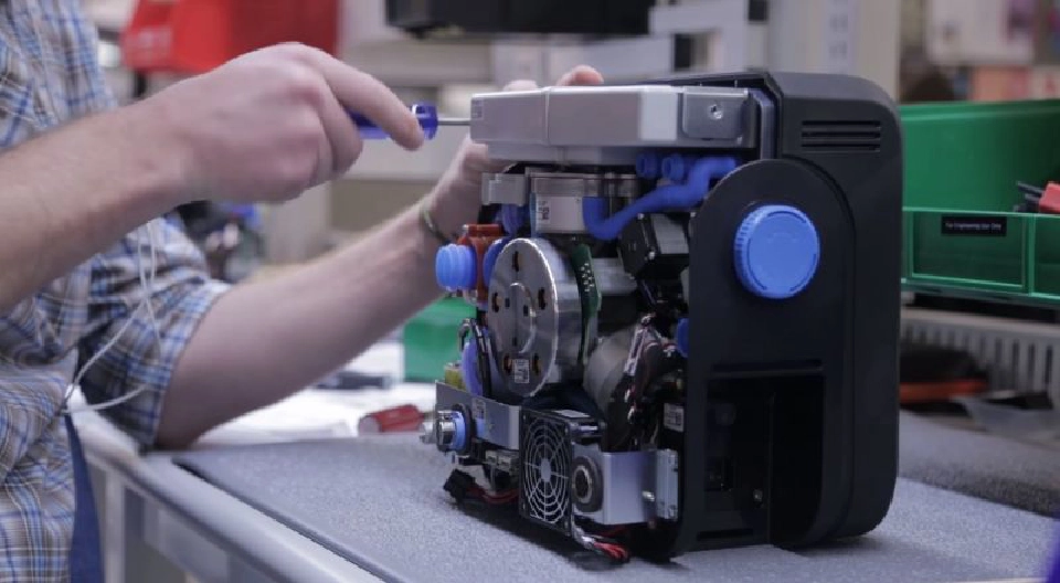 "ทรัมป์"ใช้อำนาจสถานการณ์ฉุกเฉิน เร่ง GM ผลิตเครื่องช่วยหายใจ