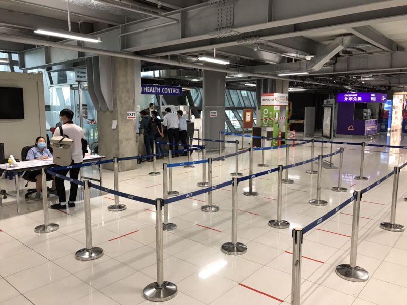 ตม.จับพิรุธจ่อฟ้องคนโพสต์มีไข้แต่สนามบินตรวจไม่เจอ