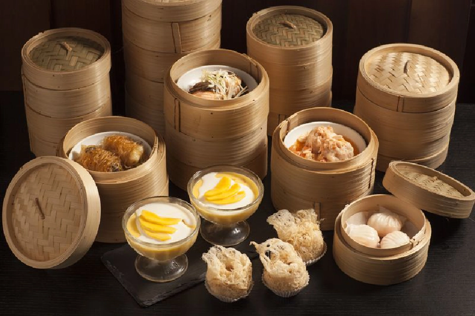 Silver Voyage Clubปรับกลยุทธ์สู้โควิดส่งอาหารพรีเมียมด้วยรถลิมูซีนปลอดเชื้อ