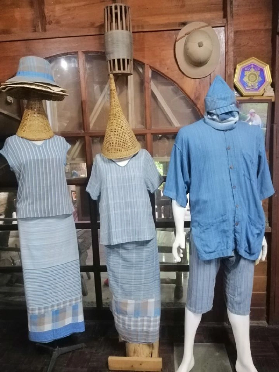 พาณิชย์ขึ้นสินค้าGI ใหม่   “ผ้าหม้อห้อมแพร่-กล้วยหอมทองปทุม”