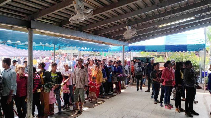 ปลดล็อกแรงงานต่างด้าวแสนคน”อยู่ต่อจนด่านเปิด”