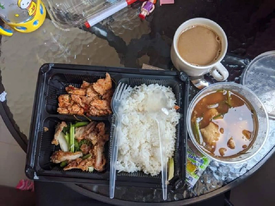 รีวิว กักตัว ณ สัตหีบ // บัว ทิฆัมพร