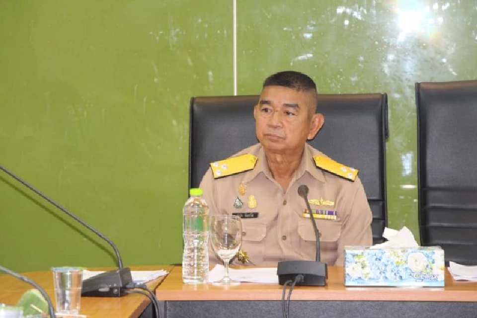 เรือ ต.96 ช่วยชีวิตไต๋เรือโชคกิตติศาสน์ขึ้นฝั่งปลอดภัย