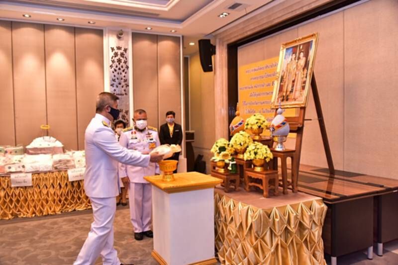 ในหลวง-พระราชินี-กรมหลวงราชสาริณีสิริพัชร พระราชทานสิ่งของแก่กรมราชทัณฑ์ ในหลวง-พระราชินี-กรมหลวงราชสาริณีสิริพัชร พระราชทานสิ่งของแก่กรมราชทัณฑ์