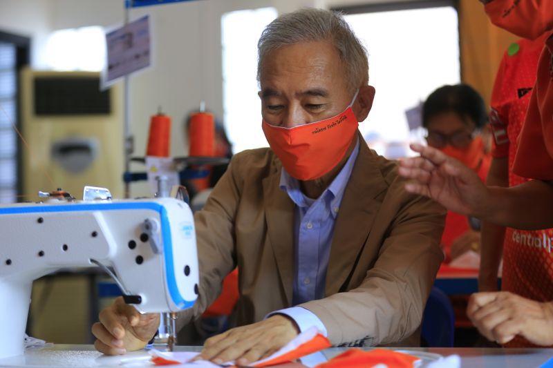 “สุวัจน์”เปิดศูนย์"คนโคราชรักจริงไม่ทิ้งกัน"ร่วมฝ่าวิกฤติโควิด