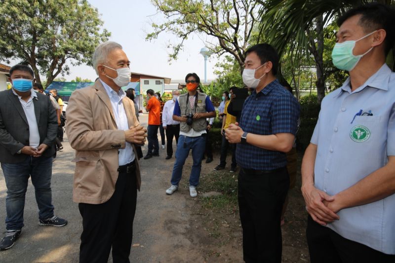 “สุวัจน์”เปิดศูนย์"คนโคราชรักจริงไม่ทิ้งกัน"ร่วมฝ่าวิกฤติโควิด
