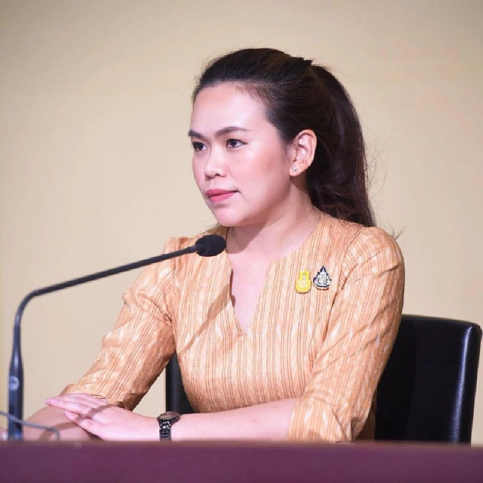 คนว่างงานเตรียมเฮ จ้าง300บ./วัน ทำงานที่บ้าน 