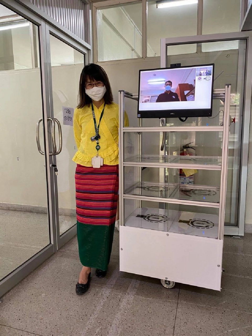 มช.คิดค้นหุ่นยนต์ผู้ช่วยพยาบาล ลดเสี่ยงผู้ปฏิบัติงาน