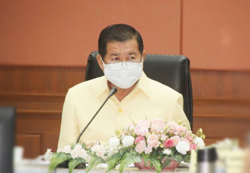 นายนิพนธ์ บุญญามณี 