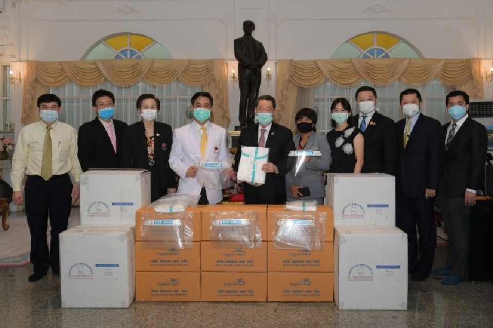 ซีพี มอบอุปกรณ์ทางการแพทย์สู้ภัยโควิด