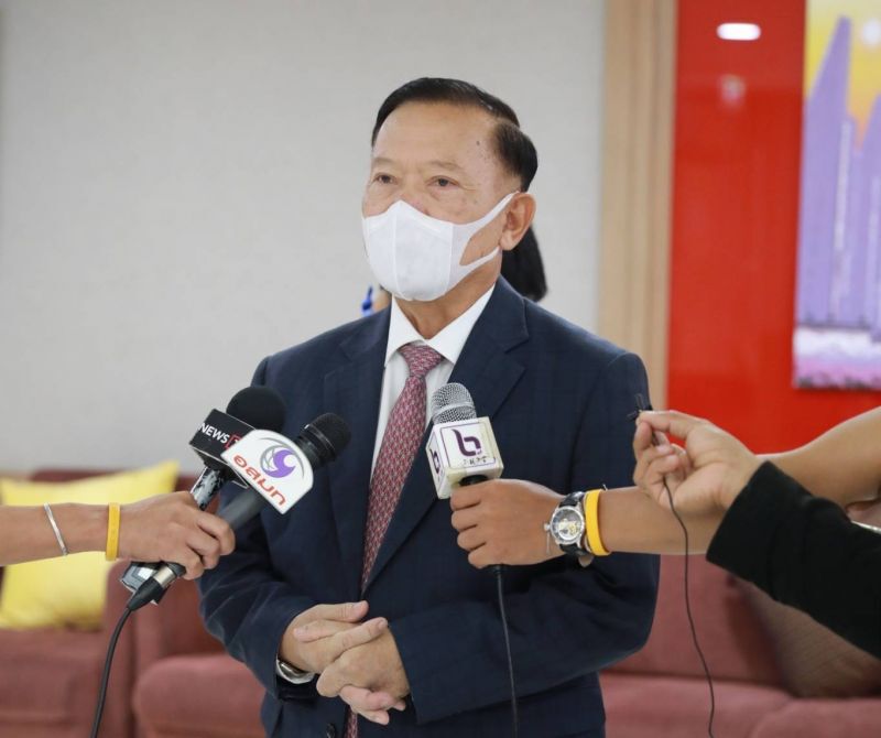  พล.อ.วิทวัส รชตะนันทน์