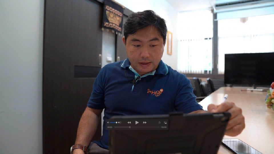 ผู้ช่วยศาสตราจารย์ ดร.ธรรมรัตน์ พนิชยากุล