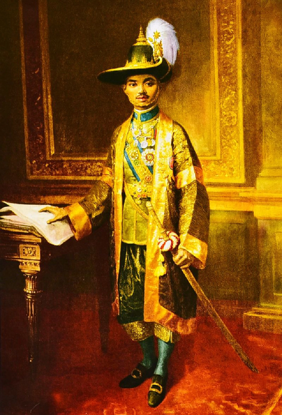 พระบรมสาทิสลักษณ์ทรงเครื่องบรมขัตติยราชภูษิตาภรณ์ ทรงพระแสงขรรค์ชัยศรี