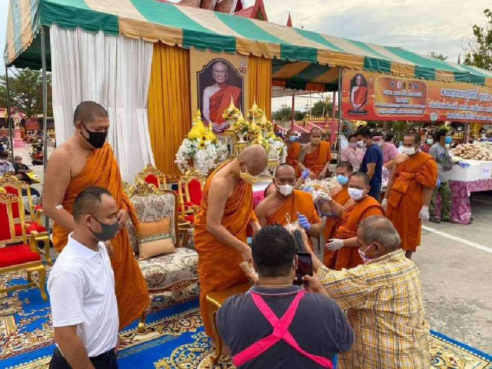 ระเบียบโรงทานวัดทวีฯแถวห่าง3เมตร