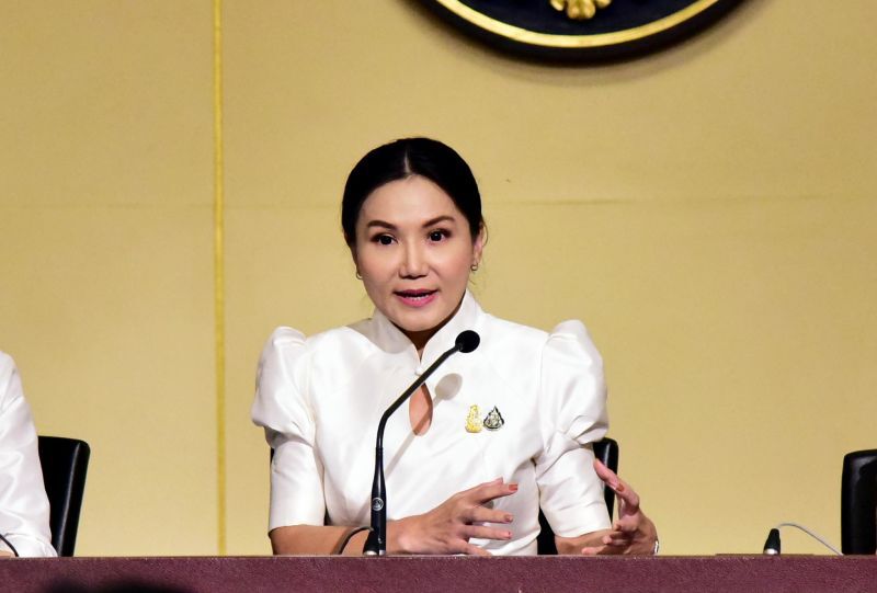 ศ.นฤมล ภิญโญสินวัฒน์ โฆษกประจำสำนักนายกรัฐมนตรี 