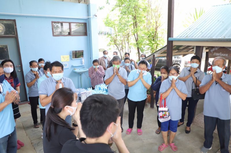 สองพี่น้องเหล่าธรรททัศน์ หนุนวิปรบ. ค้านเปิดสมัยวิสามัญ แนะส.ส.โหมลงพท. ชี้ในช่วงวิกฤตต้องทำงานนอกสภาฯอยู่เคียงข้างประชาชน 