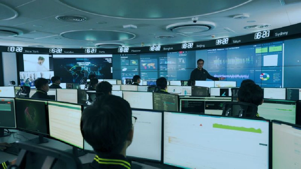 AIS ชี้ WFH หนุนภัยคุกคามไซเบอร์โต  127% พร้อมลุยตั้งศูนย์ CSOC เฝ้าระวัง 