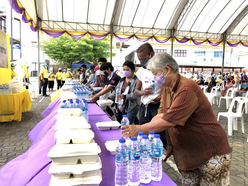 ภูเก็ตสุดปีติโรงครัวพระราชทานมาบรรเทาทุกข์