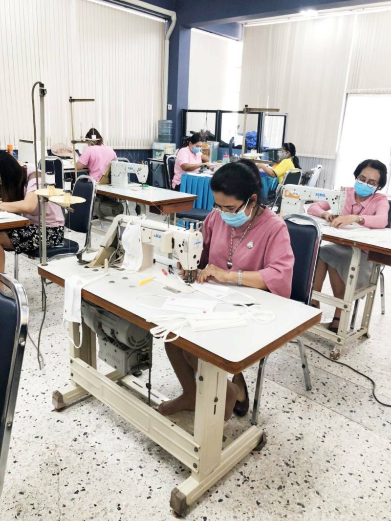  กระทรวงแรงงานระดมผลิต"หน้ากากผ้ากาชาด"แสนชิ้น
