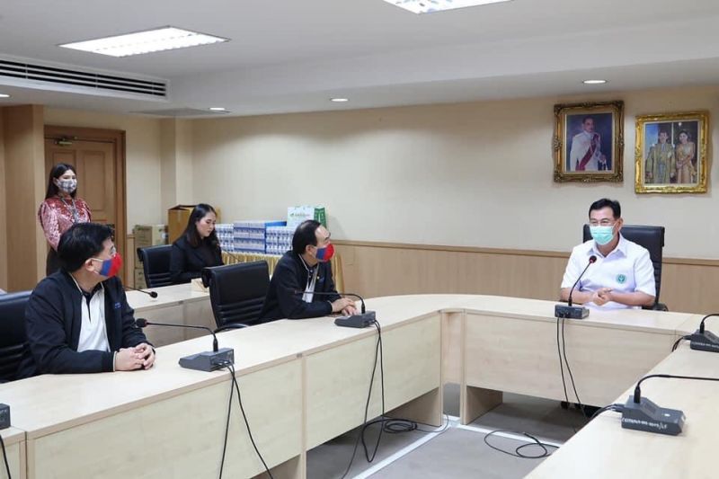 EXIM BANK สนับสนุนแพทย์สู้โควิด