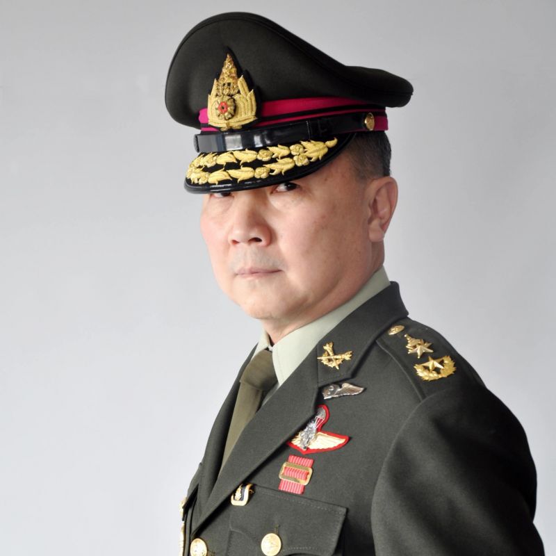 หมอเหรียญทอง แนะทางรอดโรงแรม สู้โควิด