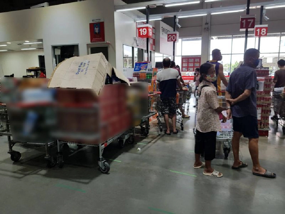 “แม็คโคร” เร่งจัดระเบียบ หลังลูกค้าแห่ซื้อเหล้า-เบียร์ 