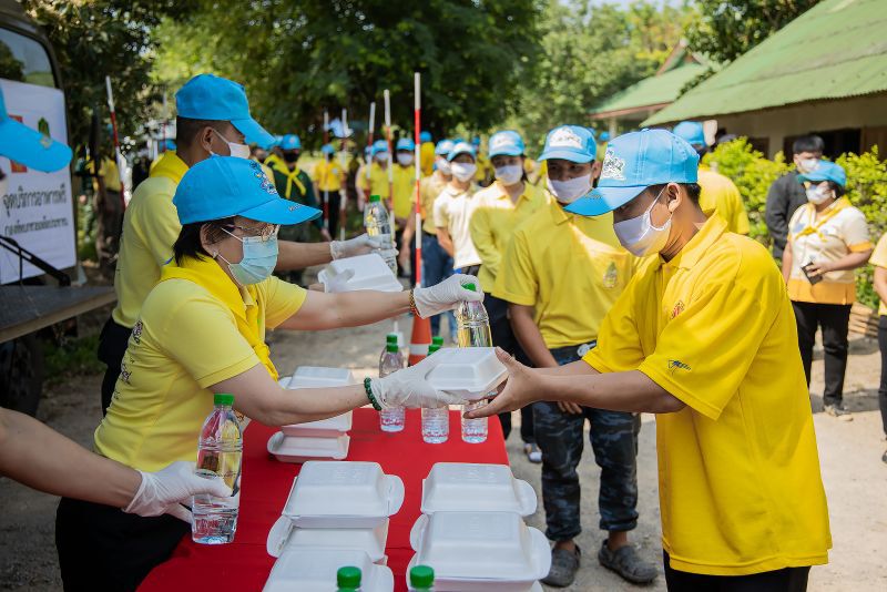 จ้าง1,550คนทำงานในฟาร์มตัวอย่าง31แห่ง