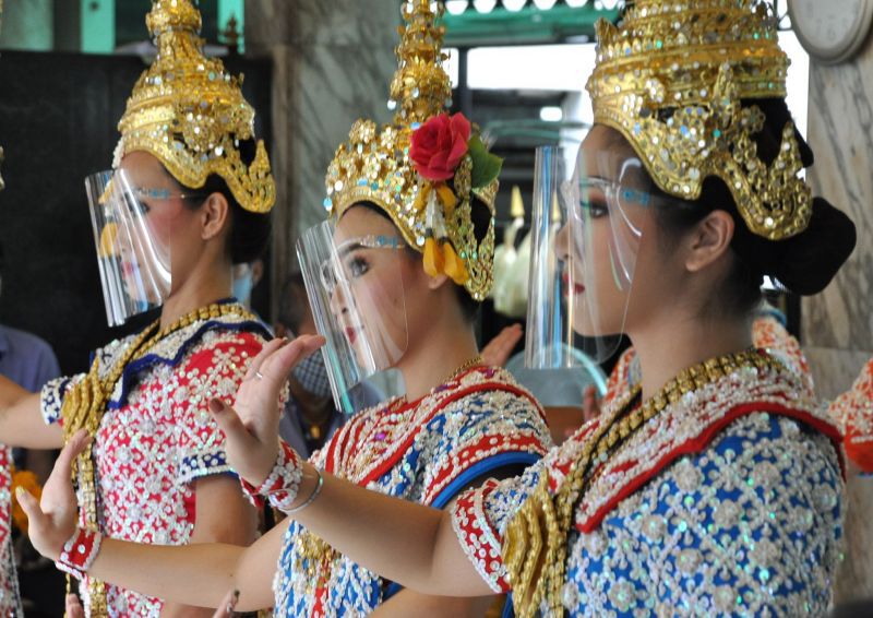 มิติใหม่“นางรำแก้บน” 