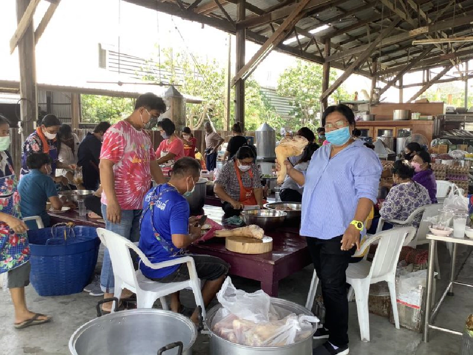 "ประภัตร"เปิดบ้านสุพรรณฯเป็นโรงทานแจกอาหารปชช.ฟรี5พันชุด/วัน 