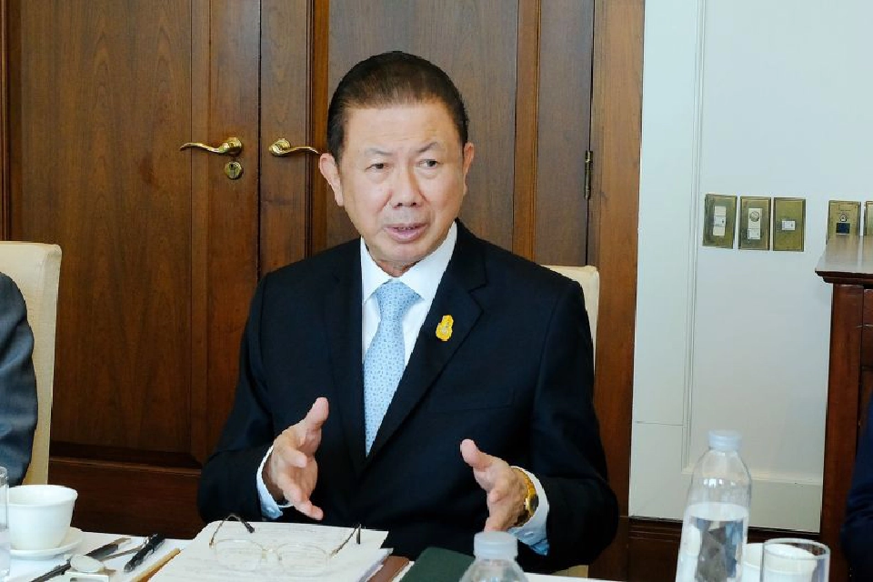 สนั่น  อังอุบลกุล