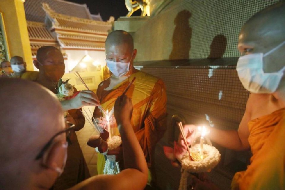 วันวิสาขบูชา