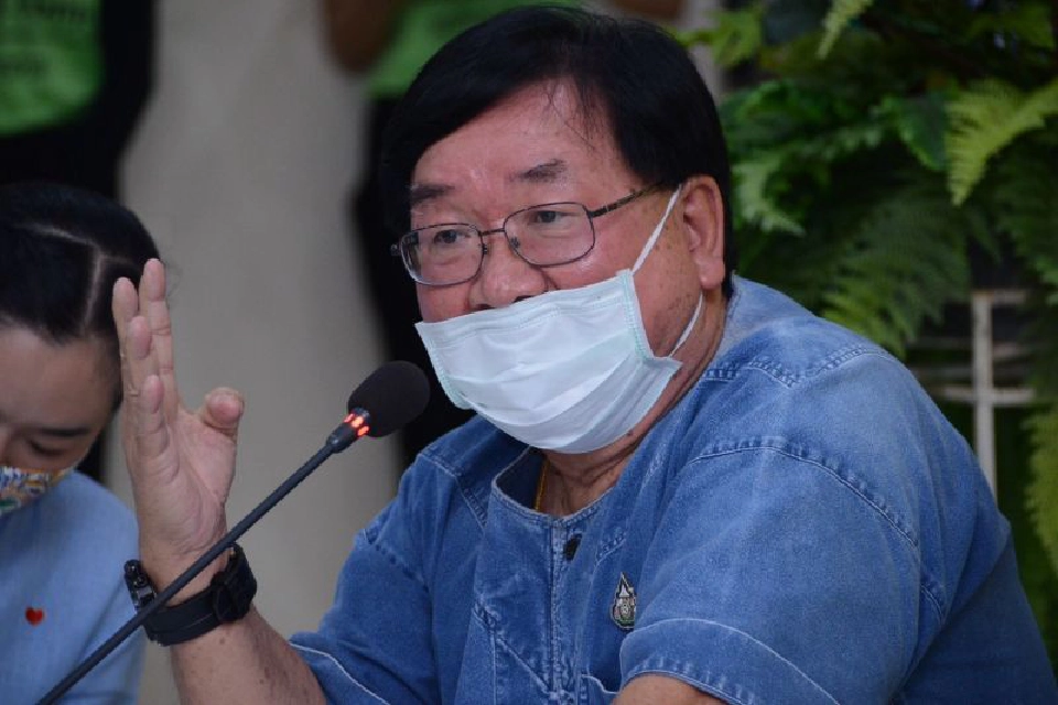 “ประภัตร” หนุนโคราชปลูกหญ้าเนเปียร์ 5 พันไร่