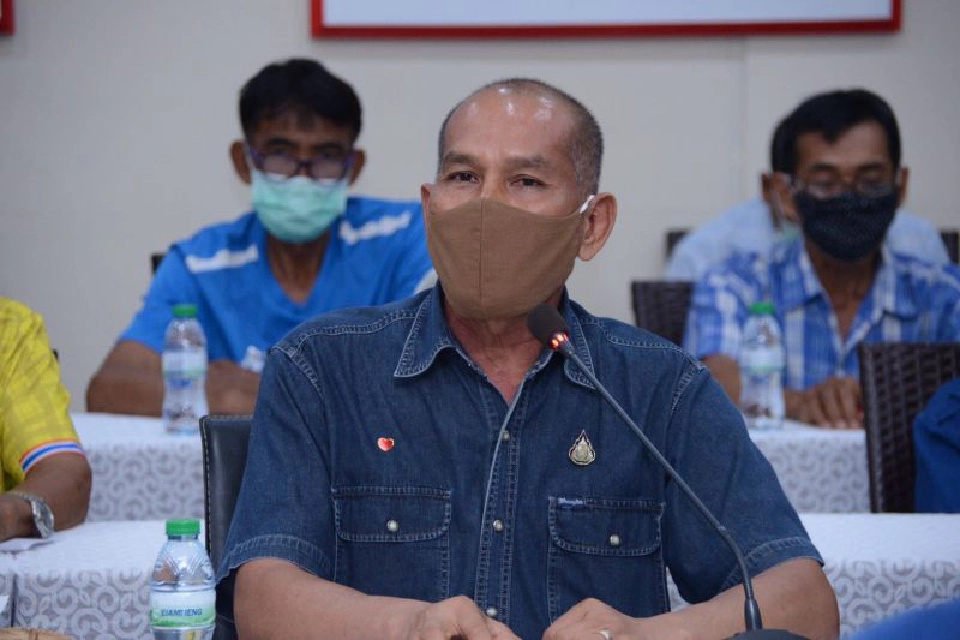 “ประภัตร” หนุนโคราชปลูกหญ้าเนเปียร์ 5 พันไร่