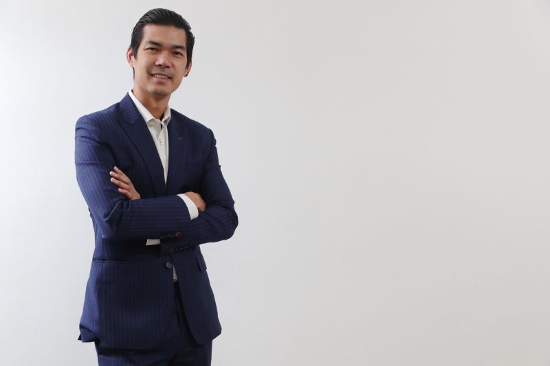 อาทิตย์ ศรีอัมพร