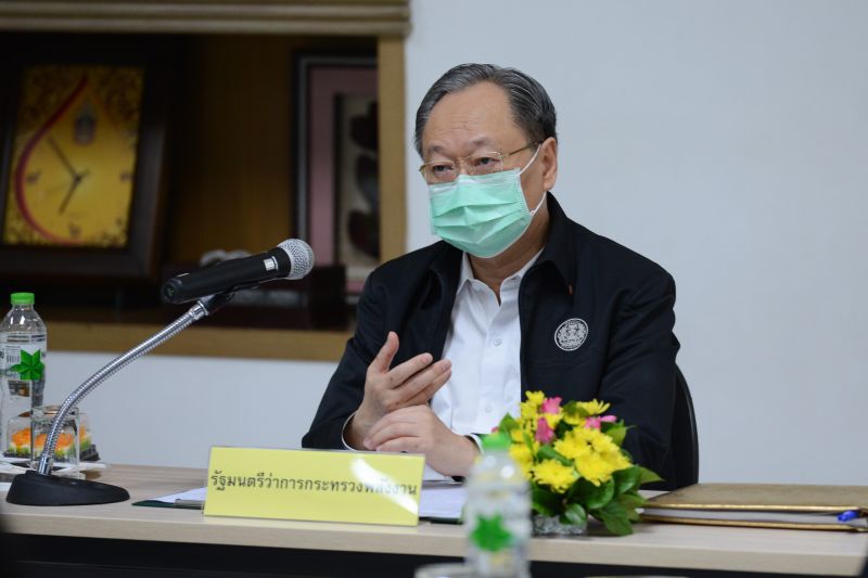 “สนธิรัตน์”ลงพื้นที่ฟังปัญหาธุรกิจคลัง-ปั๊มน้ำมันกระทบโควิด