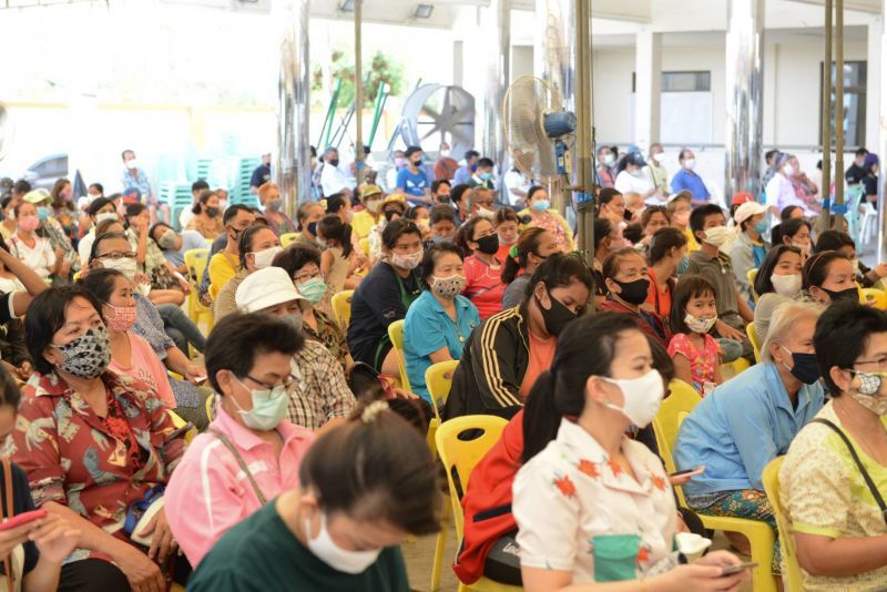 “สนธิรัตน์”ลงพื้นที่ฟังปัญหาธุรกิจคลัง-ปั๊มน้ำมันกระทบโควิด