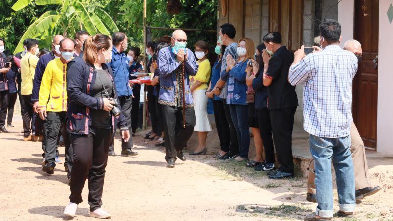 โมเดลแห่งความสุข"ผู้ว่าฯ-ผู้การฯ"กาฬสินธุ์ไม่ทิ้งใคร