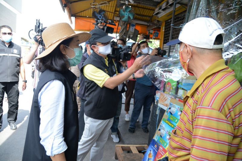  ตลาดนัดจตุจักรเข้ม  มาตรการป้องกัน ไวรัสโควิด-19