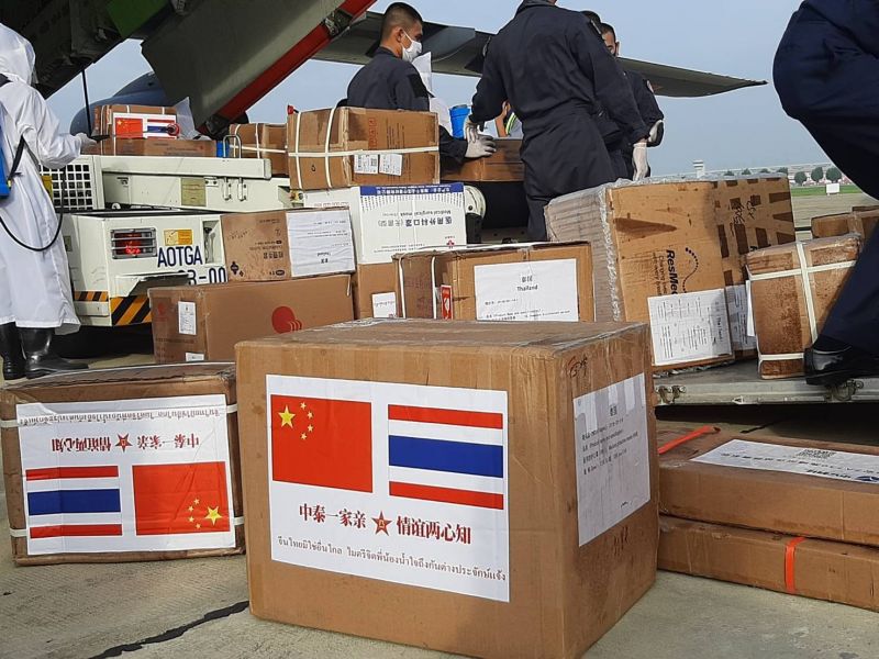 กลาโหมจีน​ ขนอุปกรณ์-เครื่องมือแพทย์​ ช่วยไทยสู้โควิด-19​
