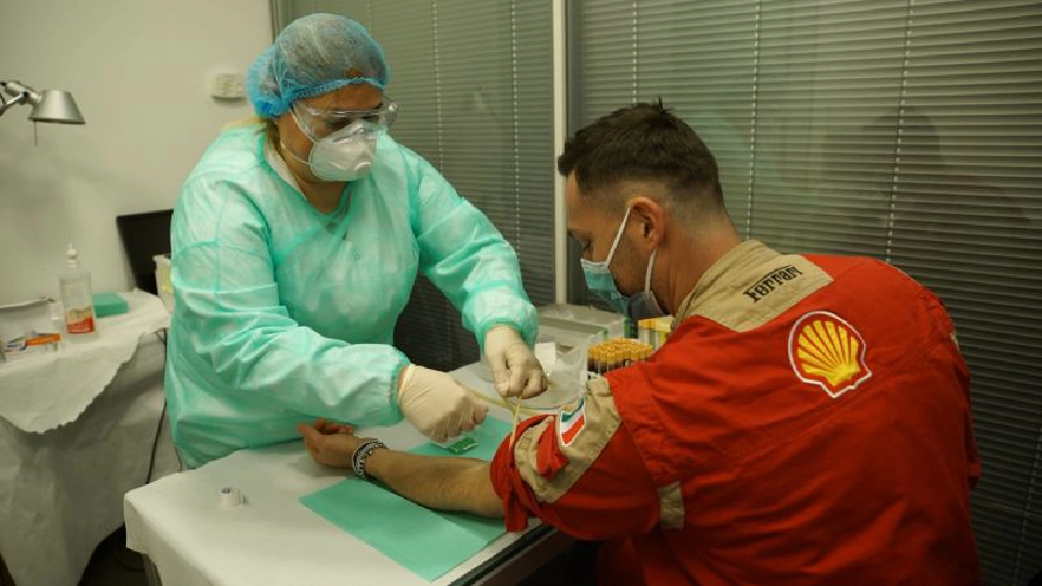 เฟอร์รารี่ 2 รง.กลับมาผลิต-เลื่อนแผนเปิดตัวรถใหม่