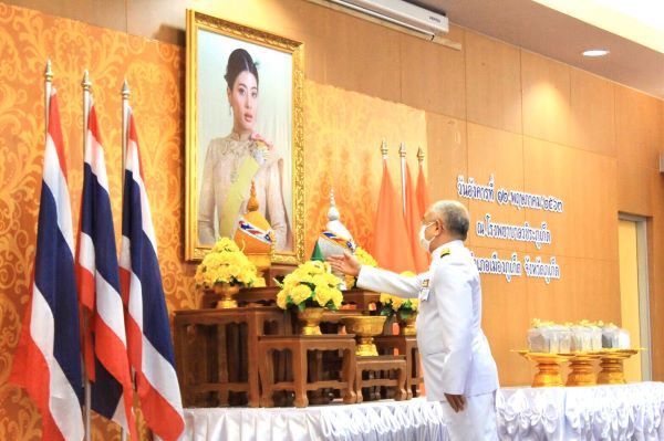 ภูเก็ตอัญเชิญสิ่งของพระราชทานมอบโรงพยาบาล