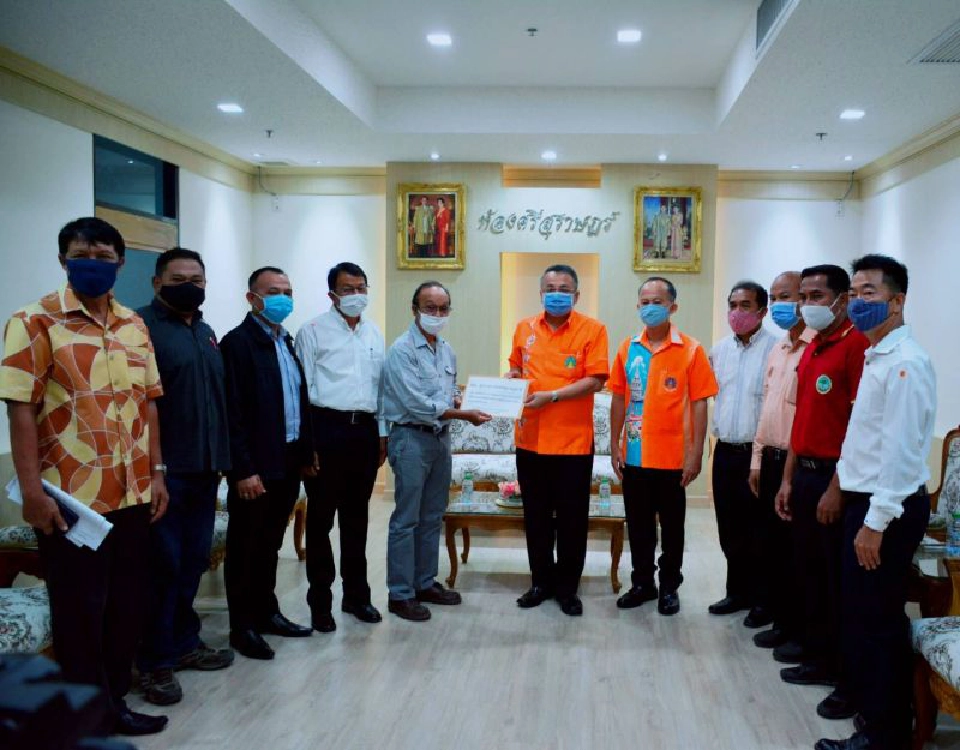 จี้ผู้ว่าฯ บีบโรงงานสกัดรับซื้อปาล์ม18%