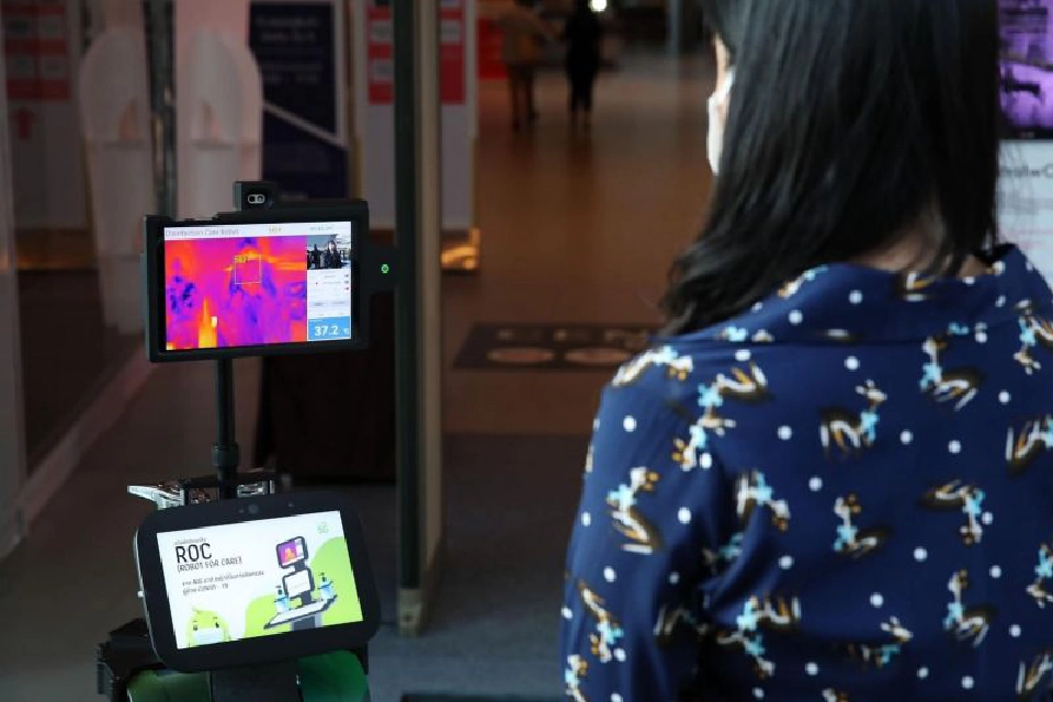 AIS ผนึก CTW จัดทัพ 5G โซลูชันเฝ้าระวังโควิดรับ ห้างเปิด