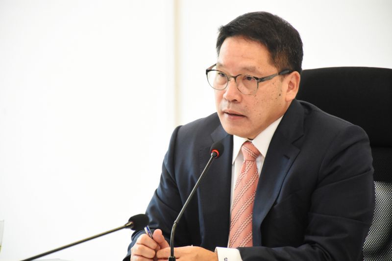 อุตตม เตรียมสรุปขายหุ้น การบินไทย สัปดาห์หน้า 