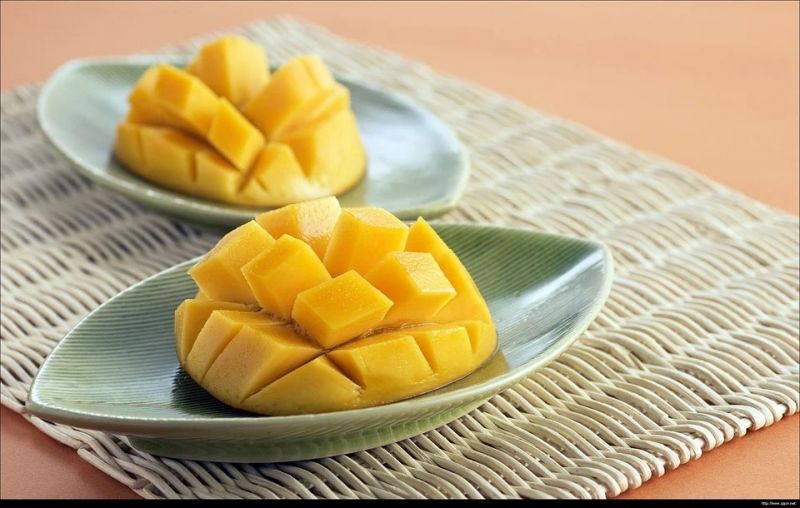 “ธรรมนัส” สั่ง อ.ต.ก. ส่งออกมะม่วงช่วยชาวสวน เหลือลูก 5-6 บาท/กิโลกรัม