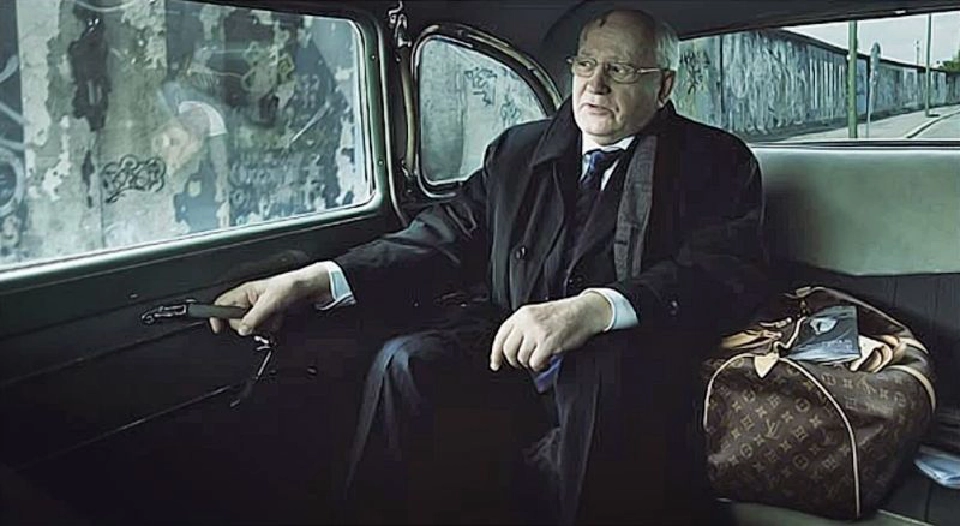 Louis Vuitton X มิกาอิล กอบาชอฟ