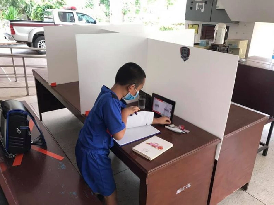  ตำรวจน้ำหนองคายเปิด"โค เลิร์นนิ่ง สเปซ"เด็กเรียนออนไลน์