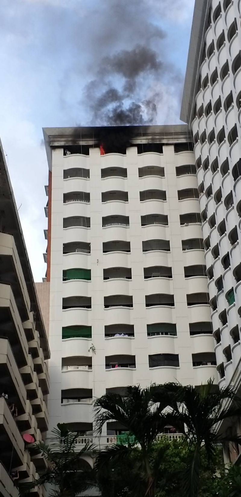 เพลิงไหม้ หอพักพยาบาล รพ.ตำรวจ