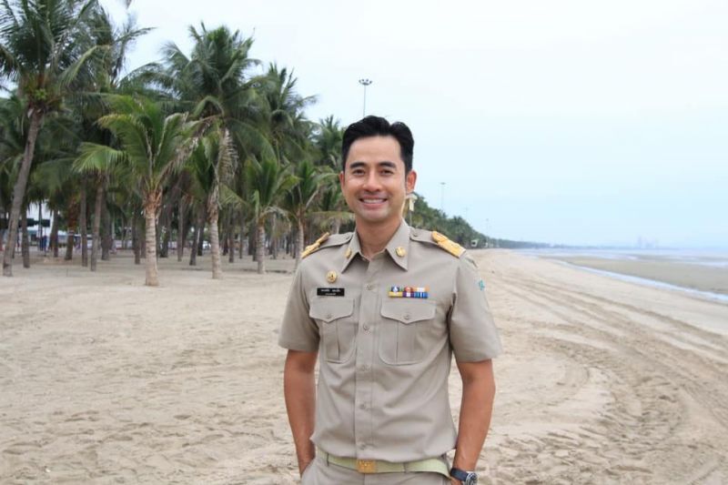 "ร่างกายต้องการทะเล" อ่านเลย 13 ข้อควรรู้ก่อนเล่นน้ำ "หาดบางแสน"
